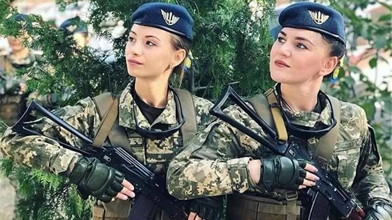 مجندات أوكرانيا ممنوعات من مغادرة بلادهن