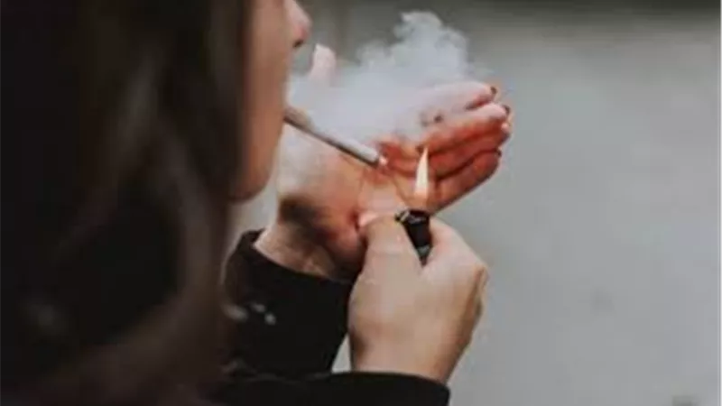 علاقة وثيقة بين التدخين ومرض باركنسون 