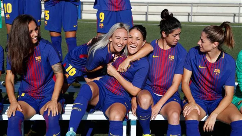 بسبب الإضراب.. دوري كرة القدم لـ السيدات مهدد بالتأجيل في إسبانيا