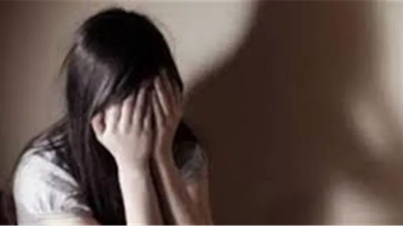 السجن 3 سنوات للمتهم بهتك عرض فتاة في سيارة أجرة بالشروق