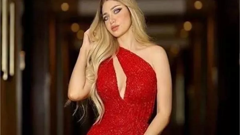 ياسمين الخطيب تُهاجم الطفلة بسنت: «مسخ مرعب»