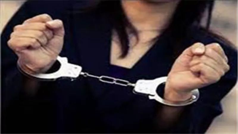 المتهمة بسرقة منازل دمياط: كنت بكسر الأبواب بمساعدة جوزي.. ولسنا عصابة حمادة وتوتو