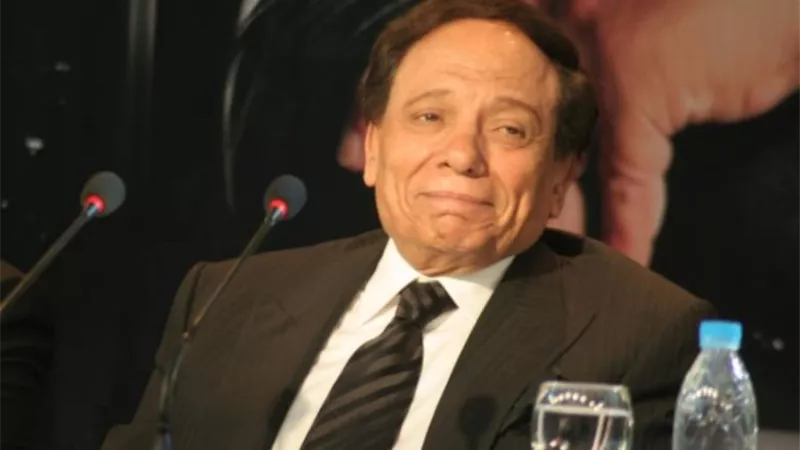 هل أصيب عادل إمام بالزهايمر؟ شقيقة يكشف الحقيقة كاملة 