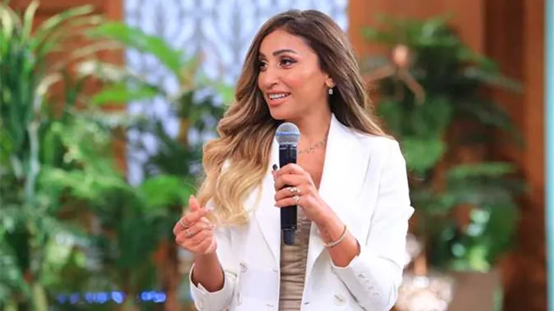 دينا الشربيني: علاقتي مع السوشيال ميديا 