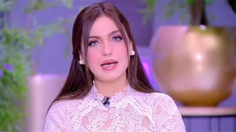 ياسمين عز تستفز الفتيات بتصريح عن الحموات.. والجمهور: عاوزة تركبي التريند