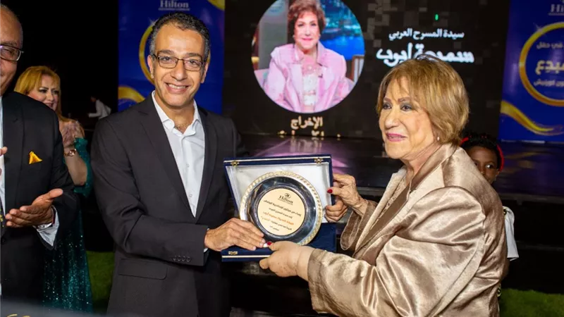 صور| تكريم سميحة أيوب ونادية مصطفى في حفل «أنا مبدع» بالإسكندرية
