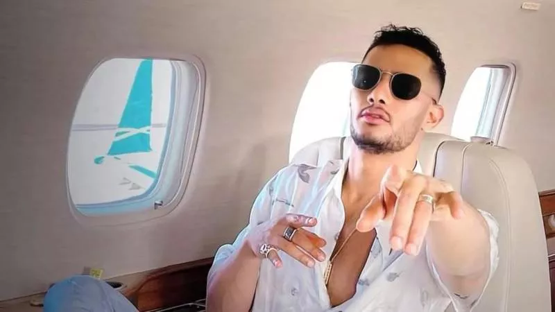 بعد رفضه حفل الإسكندرية.. محمد رمضان يتحدى محافظ الشرقية السابق