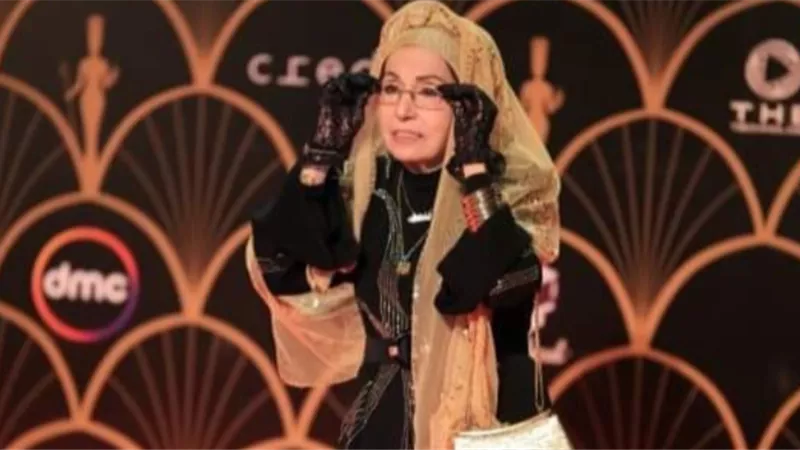 محجبات على السجادة الحمراء في مهرجان القاهرة للدراما.. صور