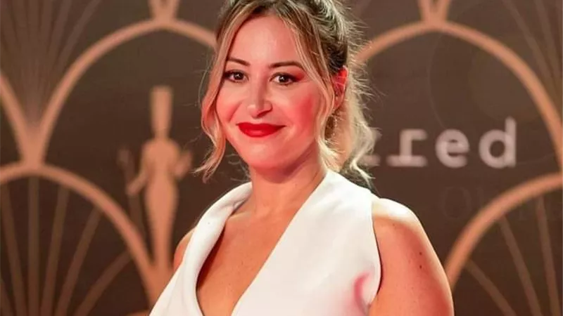 منة شلبي وسهر الصايغ بـ«الأبيض» الملائكي في مهرجان القاهرة للدراما