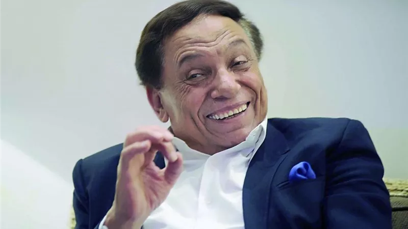 عادل إمام يرد على أنباء إصابته بالزهايمر واعتزاله الفن بهذه الطريقة| شاهد