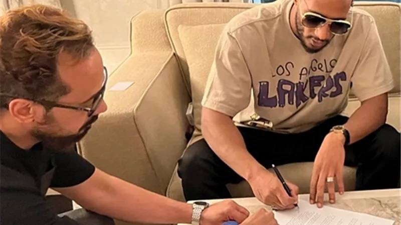 محمد رمضان يتلقى ضربة قوية بسبب حفله الغنائي في سوريا (صورة)