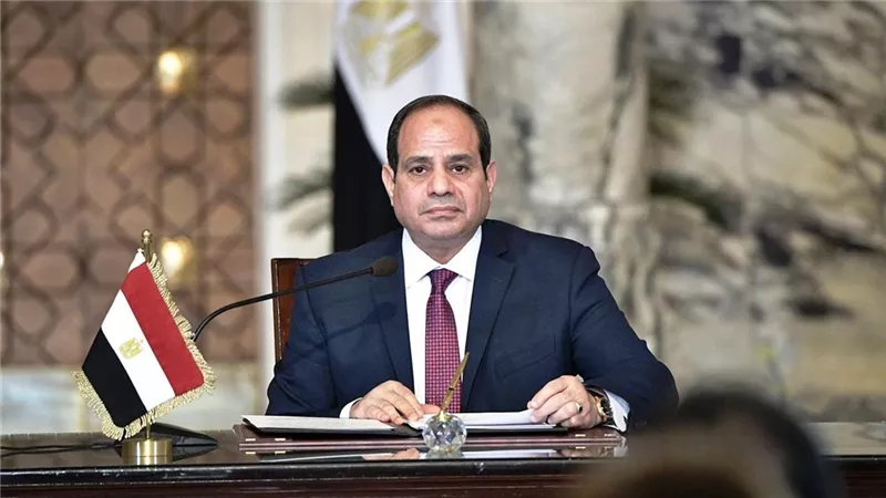 الرئيس السيسي يوفد مندوبًا للتعزية في وفاة زوجة طارق شوقي