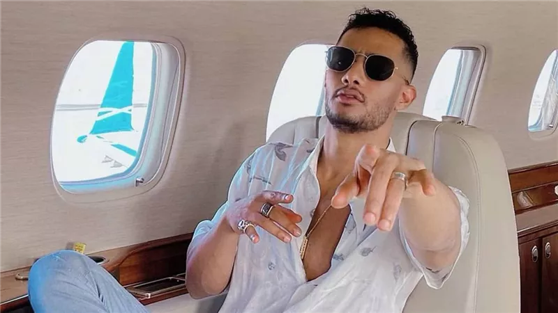 نشرة أهل الفن| الشرطة تنقذ محمد رمضان.. حذاء ياسمين صبري و«حلق» رضوى الشربيني