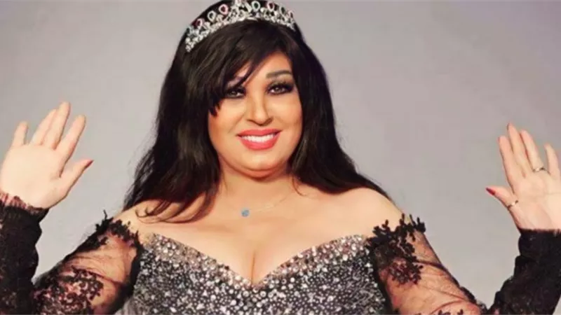 وصلة رقص لـ فيفي عبده في الساحل الشمالي.. والجمهور يفتح النار (فيديو)