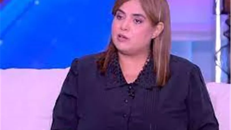 وفاء مكي: أنا شاسيه عريض.. وياسمين عز ترد: 