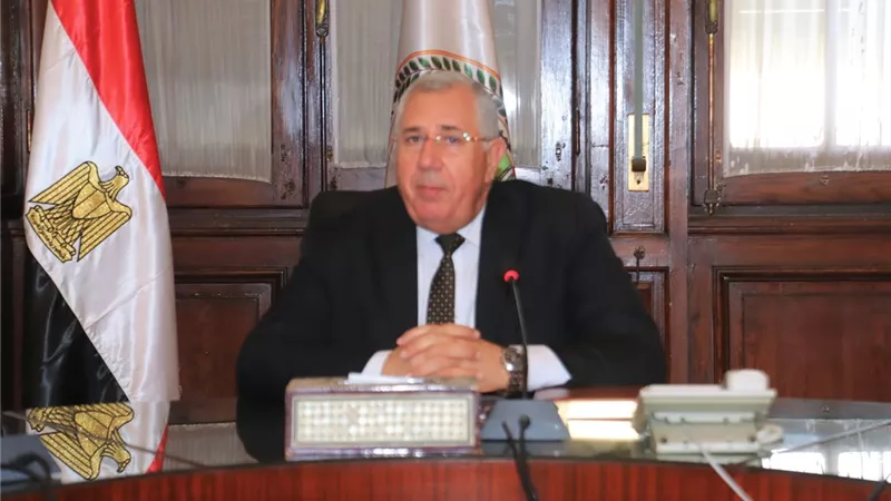 وزير الزراعة يبحث مع وفد الفاو سبل تعزيز التعاون والمشروعات المشتركة بين الوزارة والمنظمة
