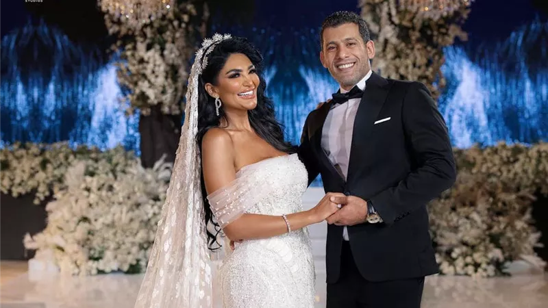 ضابط وابن عمدة.. سالي عبد السلام تكشف هوية زوجها للمرة الأولى