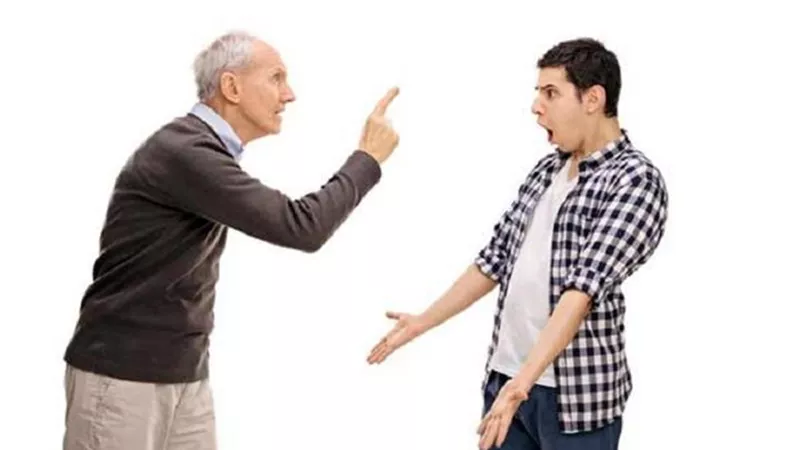هل يجوز للأب حرمان أحد أبنائه من الميراث؟
