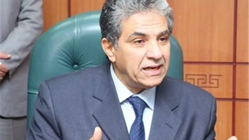 هل تعرفين الفرق بين الطقس والمناخ؟ وزير البيئة السابق يوضح