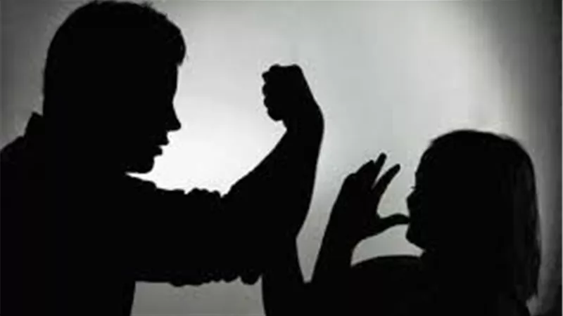 حبس المتهم بمحاولة ذبح خطيبته في بسيون