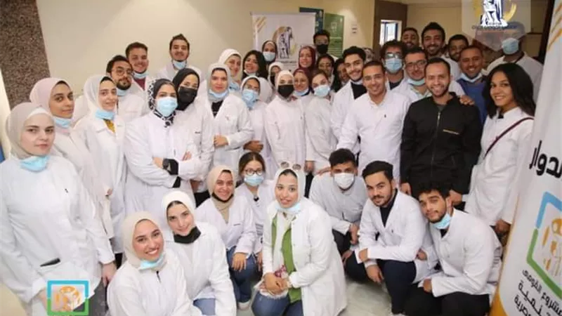 علاج 335 حالة.. القومي للمرأة ينظم قافلة طبية بمحافظة الفيوم