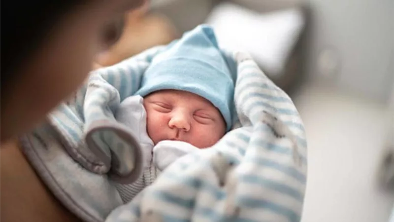 ممرضة تنهي حياة 7 رضع وتعترف بفعلتها.. صور