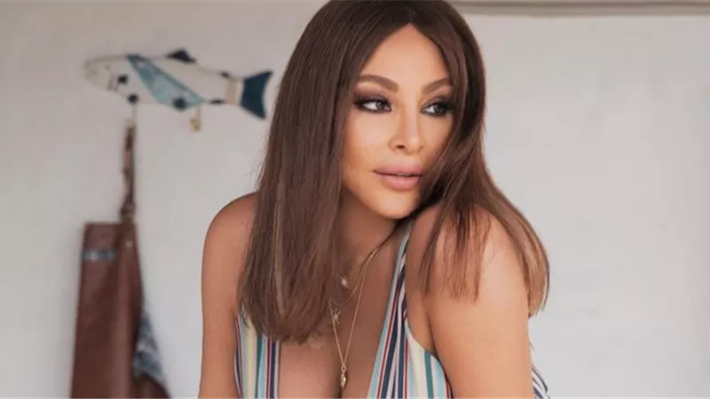 إليسا تروّج لحفلها مع تامر حسني في الكويت.. وتفاعل واسع
