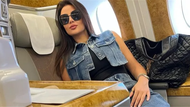 «نشرة هير فاشون»| هدى المفتي بدون مكياج.. ياسمين صبري بـ«المشجر» ورضوى الشربيني بالجينز