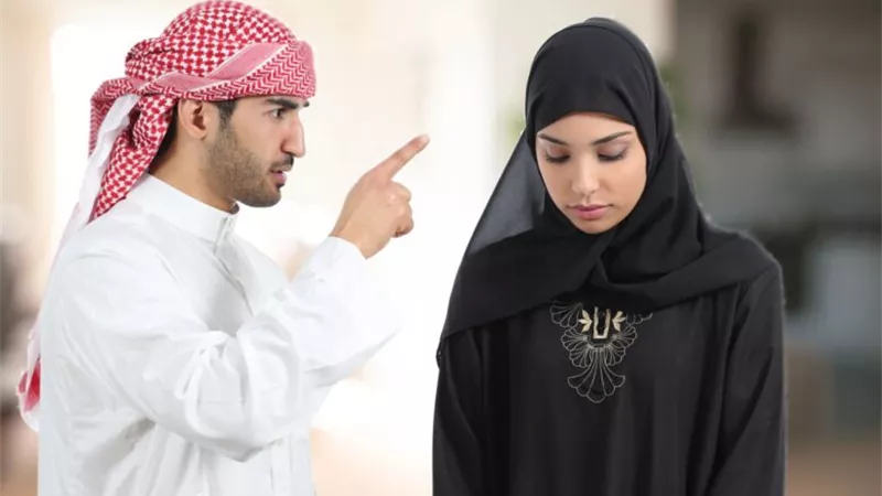 رأي الشرع في خروج المرأة من بيتها دون إذن زوجها