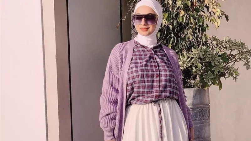 للمحجبات.. 4 إطلالات جذابة لطالبات الجامعة| صور