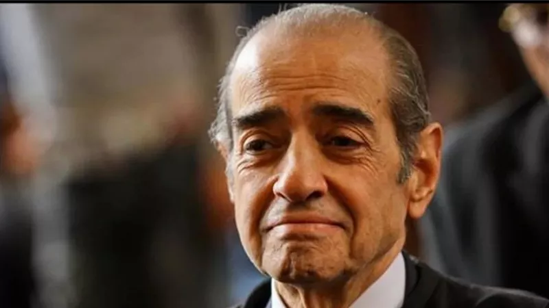 بكلمات مؤثرة.. نجمات الفن ينعين المحامي الراحل فريد الديب