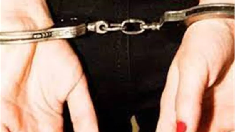 اعترافات مزورة للمحررات الرسمية: التكنولوجيا ساعدتها.. وتصطاد الضحايا من أمام الجهات الحكومية