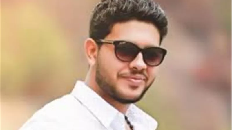 محمد شاهين: اشتغلت حلاق وفكهاني قبل الغناء (فيديو)