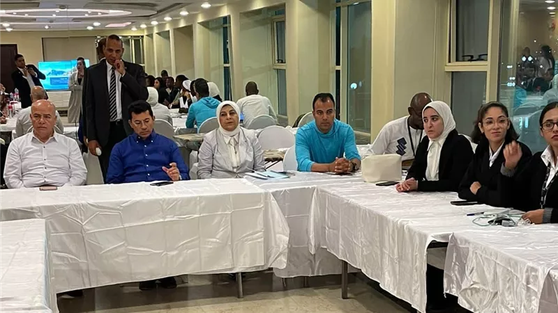 وزير الرياضة يتفقد.. أولى ورش العمل بمؤتمر المُناخ
