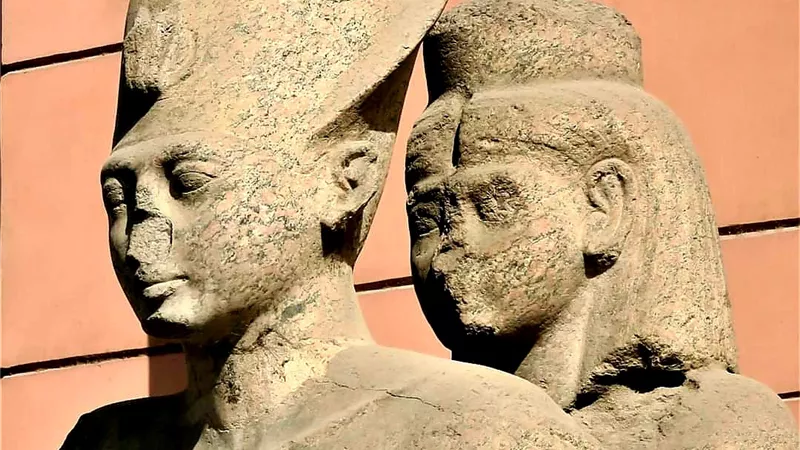 من أمنحتب إلى رمسيس.. أجمل قصص حب ملوك مصر القديمة