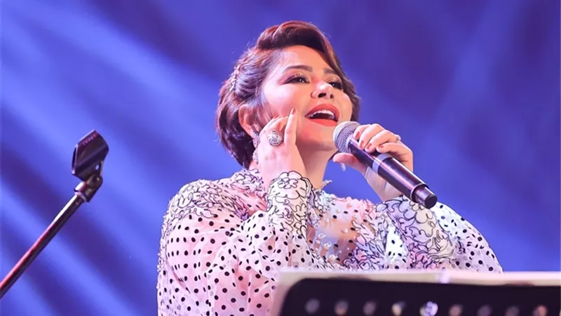 نشرة أهل الفن | خروج شيرين.. أنوثة جوهرة .. قبلات إيمي سمير غانم