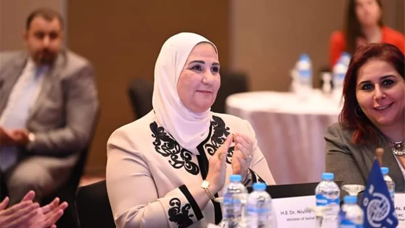نيفين القباج تحدد مواصفات المهاجر البيئي