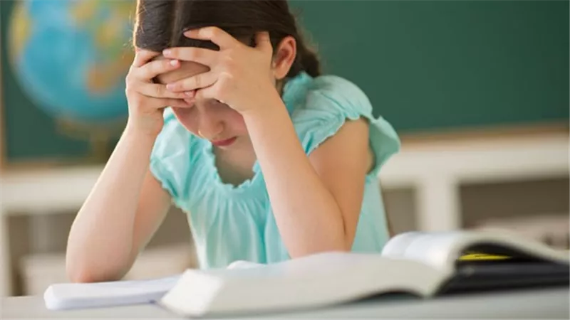 «الحقيه بدري بدري»... 4 صعوبات للتعلم قد تواجه طفلك قبل دخول المدرسة