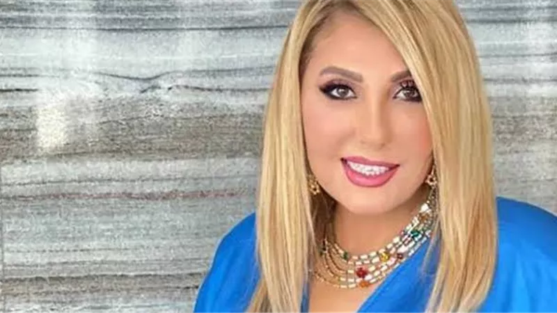 بإطلالة أنيقة.. تكريم نادية الجندي في المهرجان العربي للإذاعة والتلفزيون