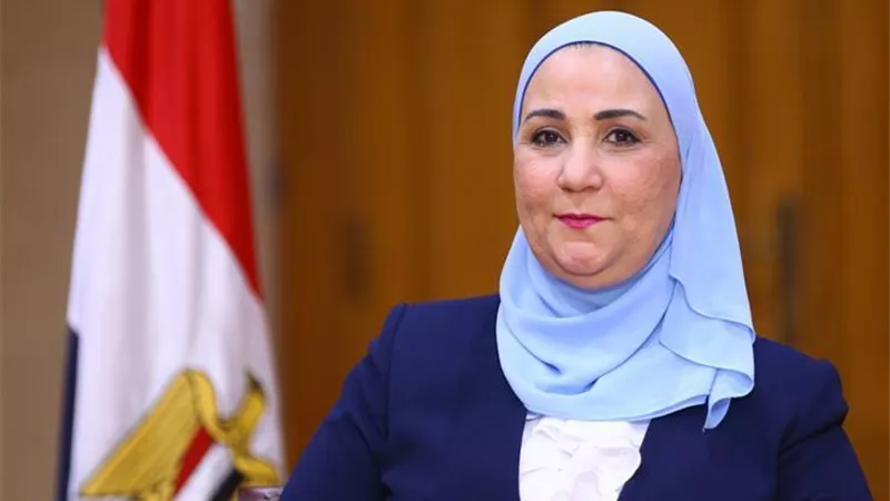 وزيرة التضامن توجه بمساعدات عاجلة لأسر ضحايا أتوبيس الدقهلية