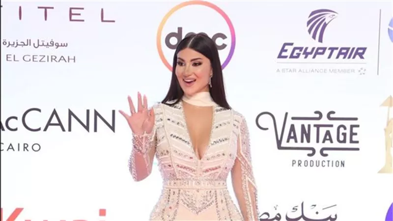 بعد ظهورها في مهرجان القاهرة.. هدى الإتربي تكشف حقيقة خضوعها لعملية تجميل