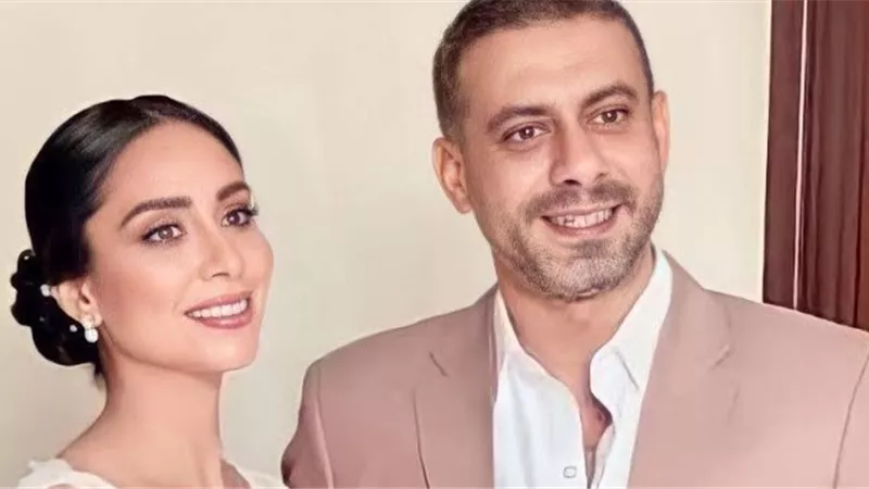 بسنت شوقي تحتفل بعيد ميلاد زوجها على طريقتها.. شاهدي