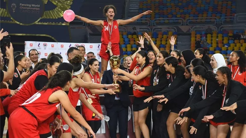 فتيات الأهلي يتوجن بدوري المرتبط لكرة السلة