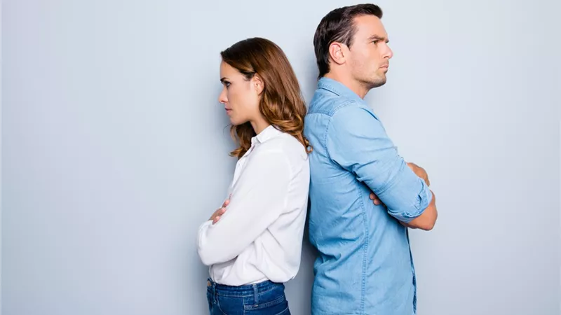 نصائح ذهبية لتتخطي اكتئاب ما بعد الطلاق.. تعرفي عليها