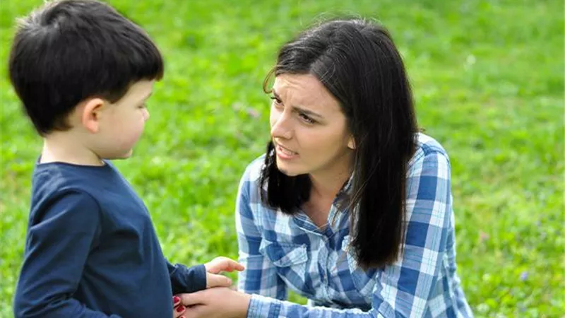 أبرزها للحفاظ على الوزن.. أكاذيب يمكنك أن تقوليها لطفلك