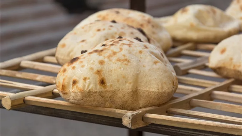 احذري الفينو.. تعرفي على فوائد العيش الأسمر لطفلك