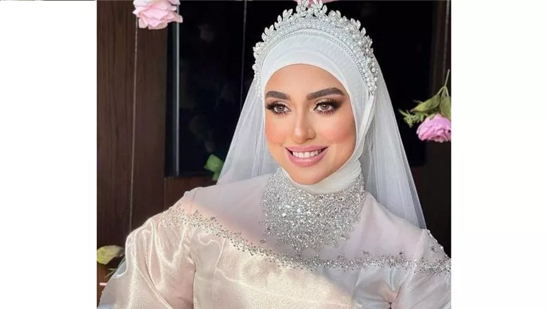«فستانها بشع».. حفل زفاف البلوجر نادية يشعل السوشيال ميديا 