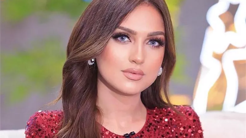 ياسمين عز تنصح الزوجات قبل كأس العالم: «حضريله الفشار.. وبلاش تنضيف»
