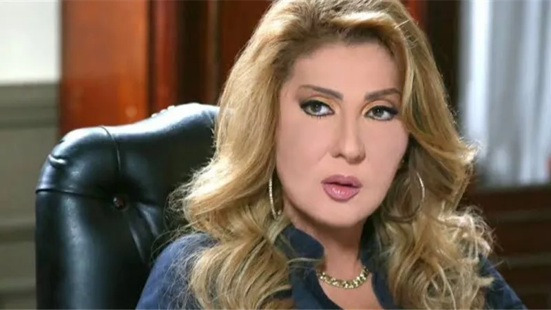عن كيفية جمعها بين الصلاة والمشاهد المثيرة.. نادية الجندي: «العمل عبادة»
