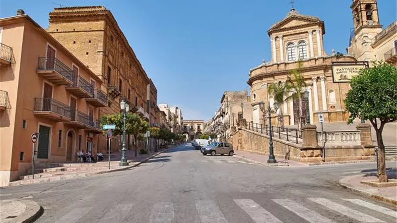 بريزتشي.. مدينة إيطالية تعرض 30 ألف يورو لاستعادة السكان